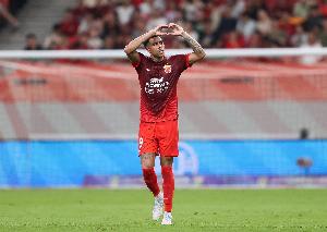 上观新闻谈古斯塔沃被追罚：中超球队成肥羊，陷“朝中无人”困境