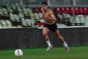 增肌8公斤！好友：以前和居莱尔打架总能赢，现在可不敢了