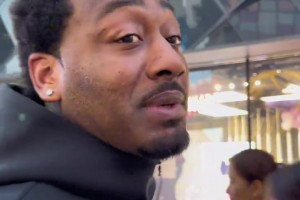 胖到认不出来？沃尔中国行逛三里屯竟无人问津