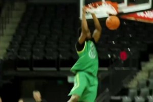 引争议！中式幽默？杨瀚森此前连线于嘉：吃饭睡觉打比赛打PS5！